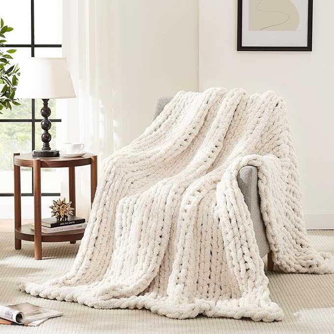 L'AGRATY Chunky Knit Blanket Throw,Soft Chenille Yarn Throw 50x60,Handmade Thick Cable Knit Crochet Blanket, Large Rope Knot Throw Blanket for Couch Home Decor