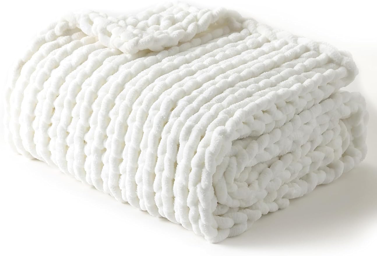 YnM Chunky Throw Blanket, Hand Knitted with Chenille Yarn, Skin Friendly, Ventilated and Breathable, Machine Washable, Home Décor Piece for Couch, Sofa and Bed (White, 30x40 Inch)