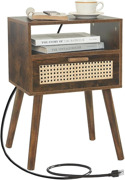 MaxSmeo Small Nightstand with Charging Station, Rattan Side Table Mid Century Modern Bedside Table for Bedroom, Living Room and Small Spaces, Solid Wood Legs (Rustic Brown)
