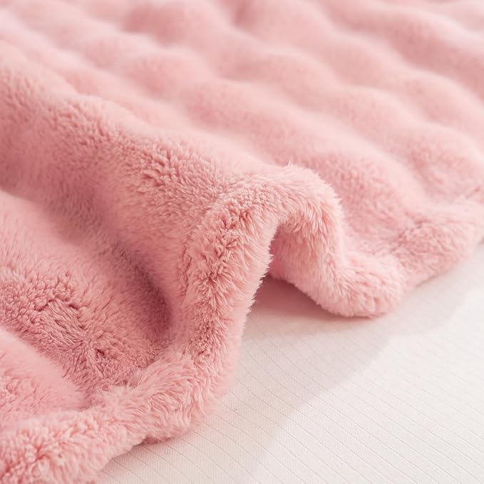 YUSOKI Luxury 3D Bubble Throw Blanket 3.1lb,All Ages,Home Decoration, (Light Pink,60 * 80inches)