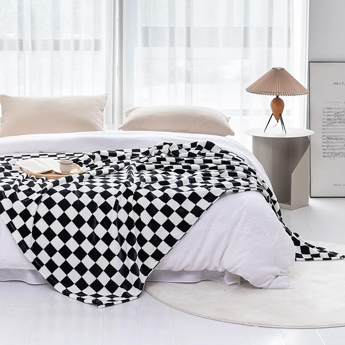 LOMAO Throw Blankets Flannel Blanket with Checkerboard Grid Pattern Soft Throw Blanket for Couch, Bed, Sofa Luxurious Warm and Cozy for All Seasons (Black, 90"x110")