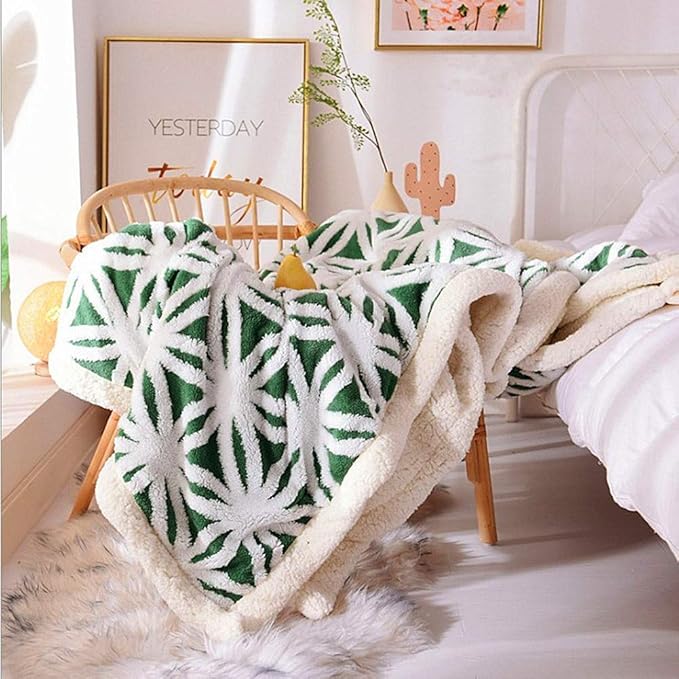 UKELER Green Flannel Sherpa Throws 60'' x 50'' New Blanket Ultra Plush Lightweight Throw Blanket Luxury Soft Warm Fuzzy Blanket Throws for Bed/Couch/Sofa/Office/Camping