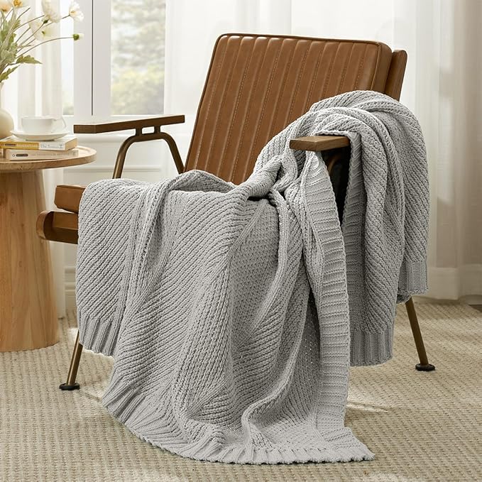 Amélie Home Chenille Knit Throw Blanket for Couch, Chevron Texture Decorative Soft Blanket for Sofa, Bed & Chair, 60"x80", Light Grey