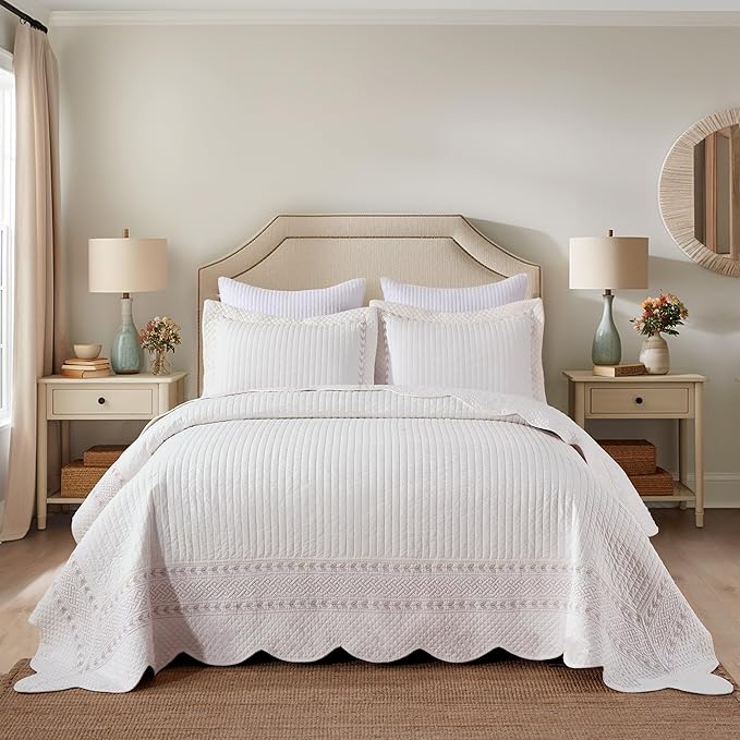 MarCielo 100% Cotton Quilt Set White Lightweight Bedspread with Scalloped Edge, Farmhouse Vintage Bedding, All Season Use(TC Off-White,Queen (96"x102"))