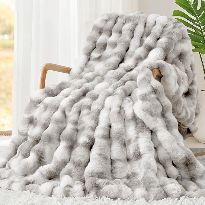 Touchat Luxury 1000GSM Rabbit Faux Fur Blanket, Super Heavy Warm Cozy Brown Blankets for Couch Bed Sofa, Ruched Plush Fuzzy Elegant Soft Reversible Mink Blanket Living Room Bedroom, 90" x 90"
