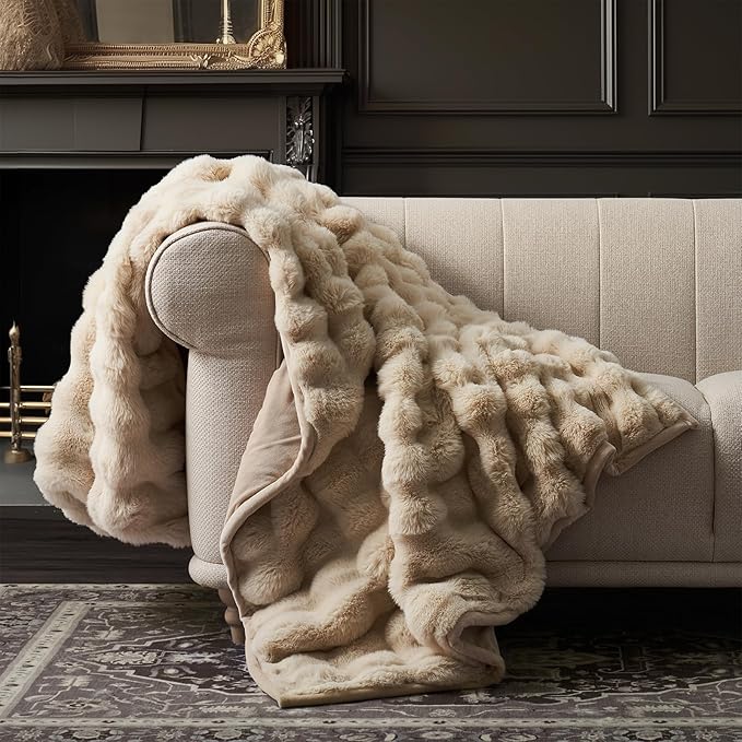EVERGRACE Ultra Soft Luxury Fluffy Ridgeline Faux Rabbit Fur Throw Blanket, Thick Warm Bubble Throw for Bed, Cozy Plush Reversible Blankets for Couch, Chair, Sofa, Cream, 50x60 Inches, 870 GSM