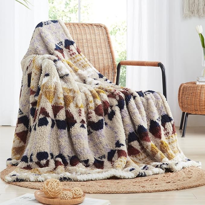 CASAAGUSTO Boho Sherpa Throw Blanket, Aztec Throw Blanket, Ultra Soft, Warm, Cozy, Plush, Thick Fleece Bohemian Blanket for Couch, Bed, Sofa (Khaki 50 * 60 Inch)
