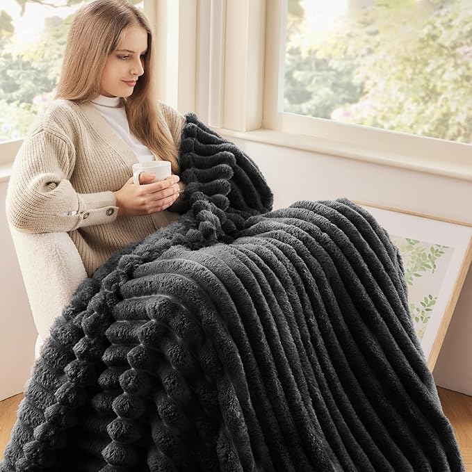 NEWCOSPLAY Super Soft Throw Blanket Grey Premium Silky Flannel Fleece 3D Ribbed Jacquard Lightweight Bed Blanket All Season Use (Grey Ribbed, Throw(50"x60"))