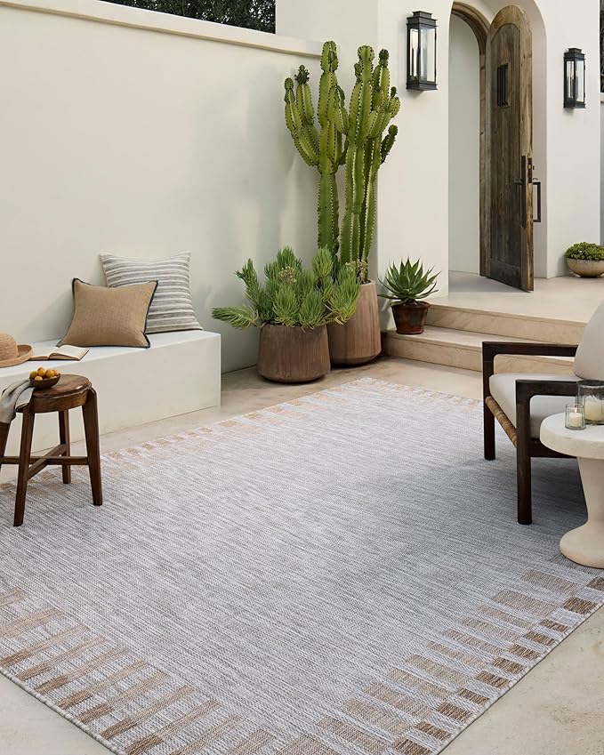 Loloi Amber Lewis Topanga Collection TOP-08 Silver/Natural 2'-3" x 3'-9" Indoor/Outdoor Area Rug
