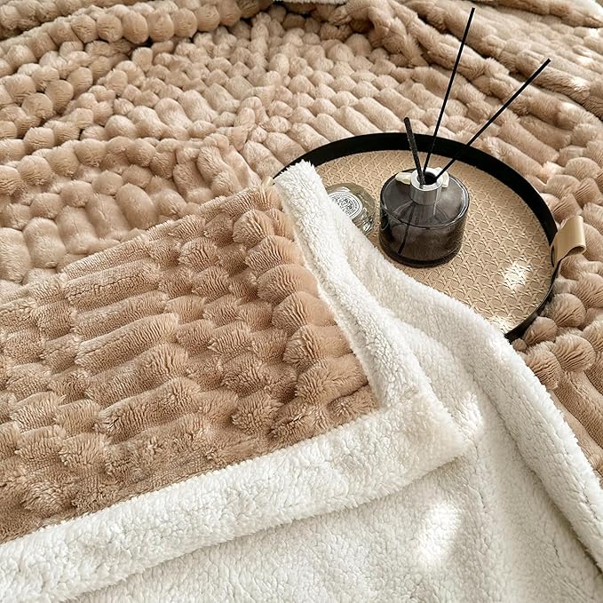 UKELER Sherpa Throw Blankets 60 × 80 inch, 470 GSM Striped Sherpa Fleece Blanket for All Season, Warm and Cozy Blanket for Couch Sofa Bed Office Camping, Purple