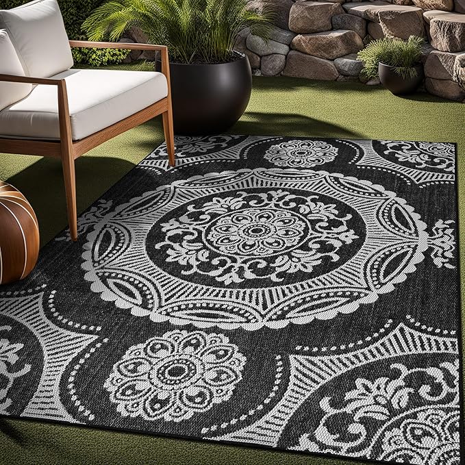 Medallion Outdoor Rug 5x7 Washable Outside Carpet for Indoor Patio Porch Waterproof Easy Cleaning Non Shedding Area Rugs Black 5 x 7