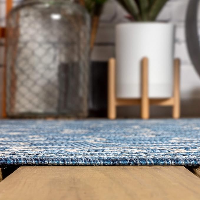 JONATHAN Y Vintage Filigree Indoor Outdoor Round Area Rug 5 Ft Navy/Gray, Charleston Textured Weave for Backyard, Patio, Porch, Easy-Cleaning, High Traffic, Pet-Friendly, Non-Shedding (SMB106D-5R)