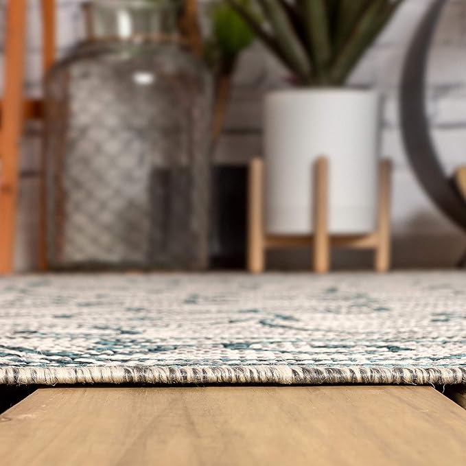 JONATHAN Y Vintage Filigree Indoor Outdoor Square Area Rug 5X5 Gray/Teal, Charleston Textured Weave for Backyard, Patio, Porch, Easy-Cleaning, High Traffic, Pet-Friendly, Non-Shedding (SMB106E-5SQ)