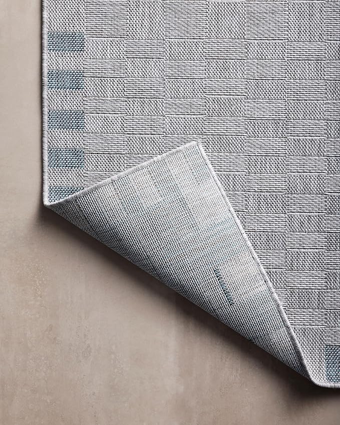 Loloi Amber Lewis Topanga Collection TOP-07 Silver/Blue 2'-3" x 3'-9" Indoor/Outdoor Area Rug