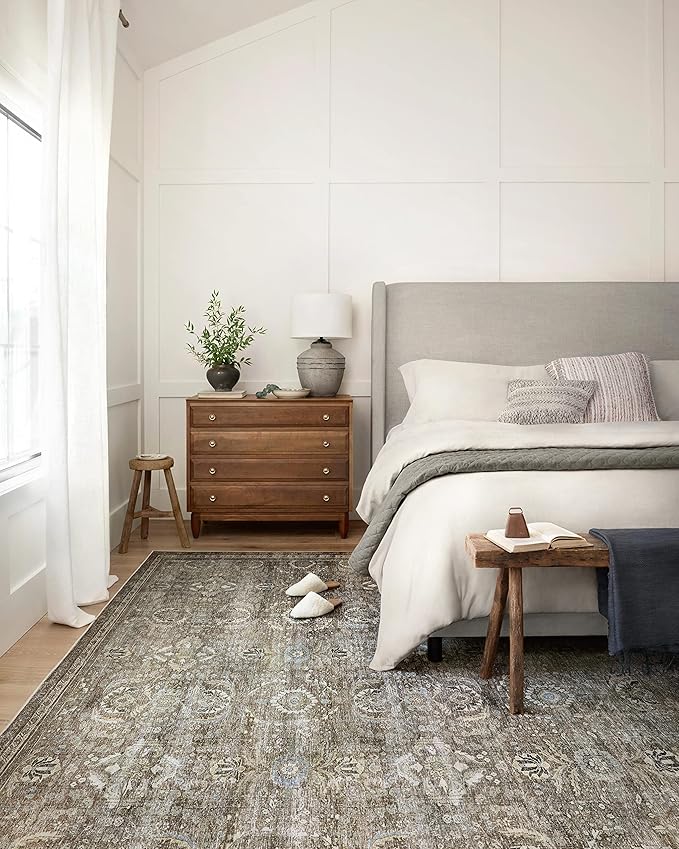 Loloi Layla Collection LAY-13 Antique/Moss 7'-6" x 9'-6" .13" Thick Area Rug, Soft, Durable, Vintage Inspired, Distressed, Low Pile, Non-Shedding, Easy Clean, Printed, Living Room Rug