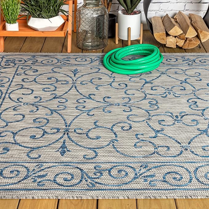 JONATHAN Y Vintage Filigree Indoor Outdoor Area Rug 4X6 Gray/Navy, Charleston Textured Weave for Backyard, Patio, Porch, Easy-Cleaning, High Traffic, Pet-Friendly, Non-Shedding (SMB106C-4)